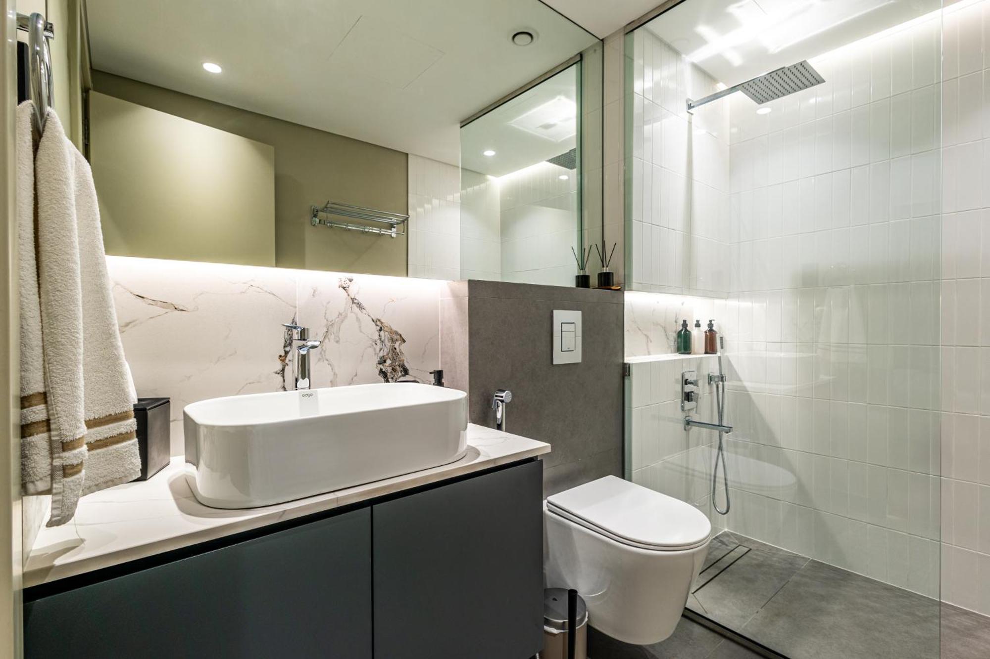 Luxurious - Ultra Modern - Premium Design - 5 Min Walk From Burj Khalifa - Heart Of Downtown - Opera Views अपार्टमेंट *